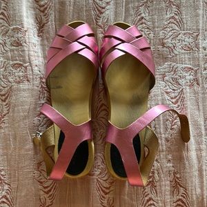 Metallic Pink Swedish Hasbeens